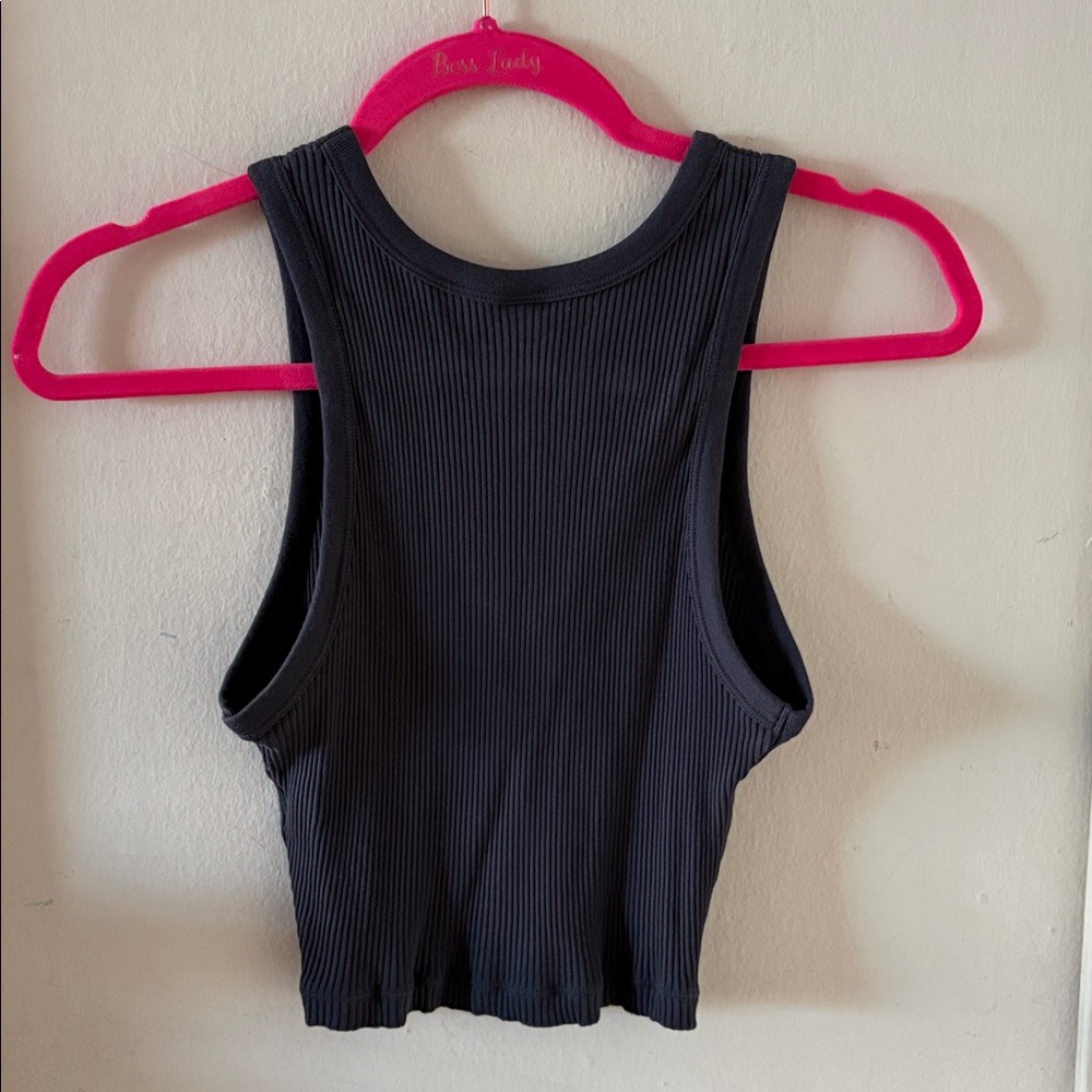 Uniqlo Grey Ribbed Knit Cropped Racer Back Tank Top - Picture 3 of 3